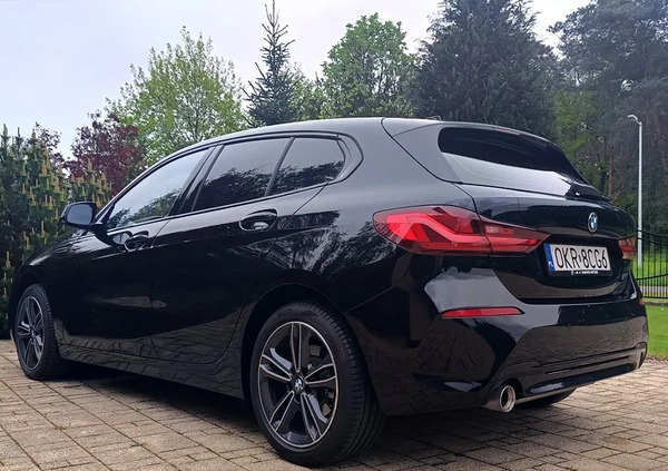 BMW Seria 1 cena 122000 przebieg: 14000, rok produkcji 2021 z Krapkowice małe 191
